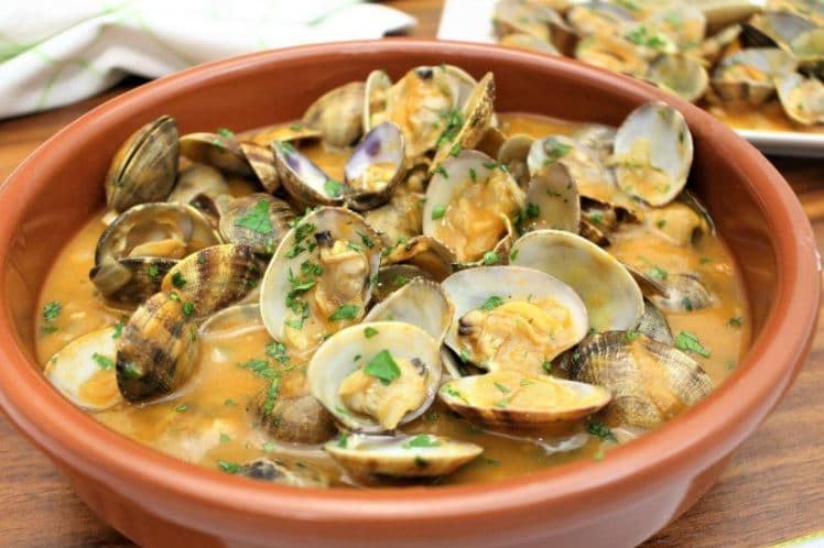 Receta de almejas a la marinera